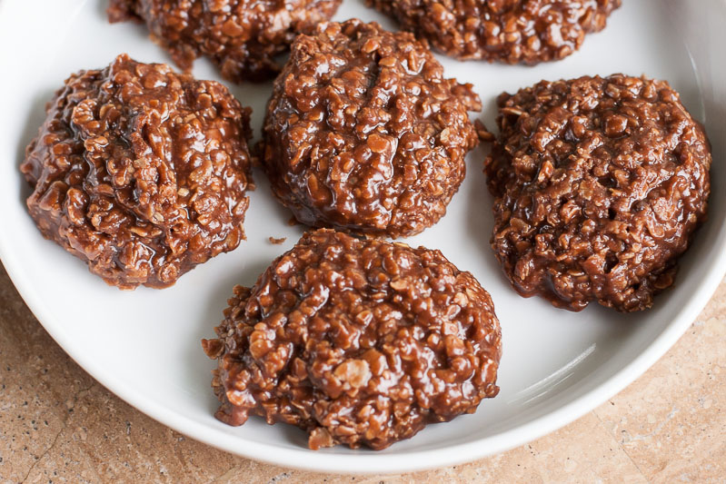 No-Bake Chocolate Peanut Butter Cookies